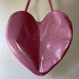 Large dolls kill beach bag